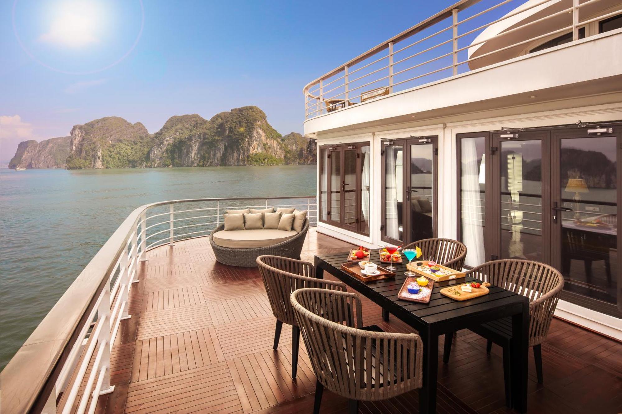 Hotel Ambassador Cruise Halong Bay Ha Long Exterior foto