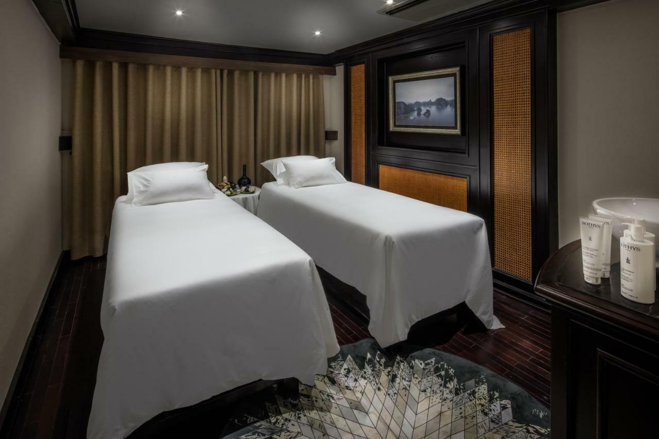 Hotel Ambassador Cruise Halong Bay Ha Long Exterior foto